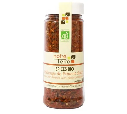Mélange d’épices bio, piment doux, tomate, ail, poivron vert, basilic, et ail des Ours
